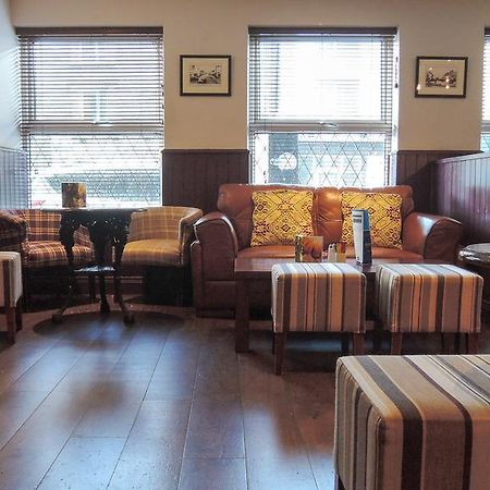 קליירמוריס Dalton Inn Hotel מראה חיצוני תמונה