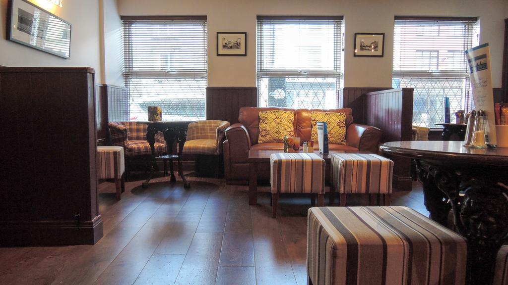 קליירמוריס Dalton Inn Hotel מראה חיצוני תמונה