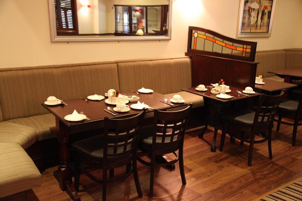 קליירמוריס Dalton Inn Hotel מראה חיצוני תמונה